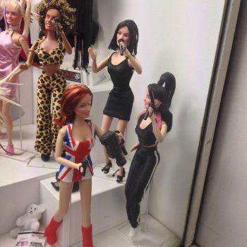 Spice girl barbies in het speelgoedmuseum