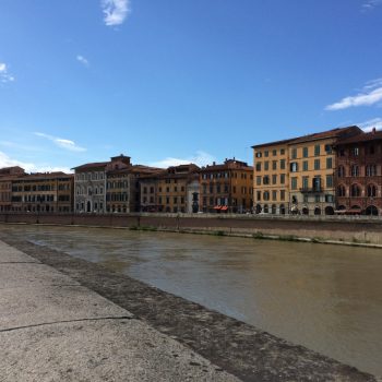 Kanaal langs de muur