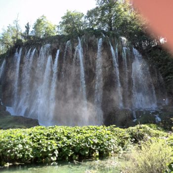 één van de vele watervallen in Plitvice