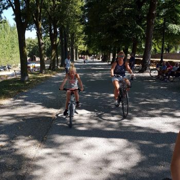 fietsen op de stadswal van Lucca