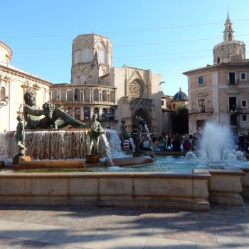 Plaza de Virgen