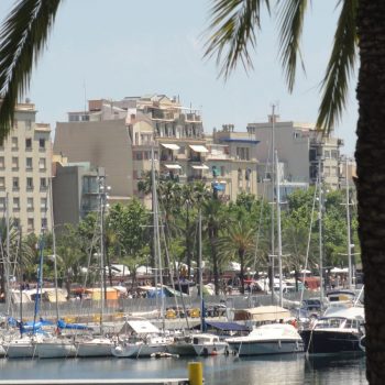 De haven van Barceloneta