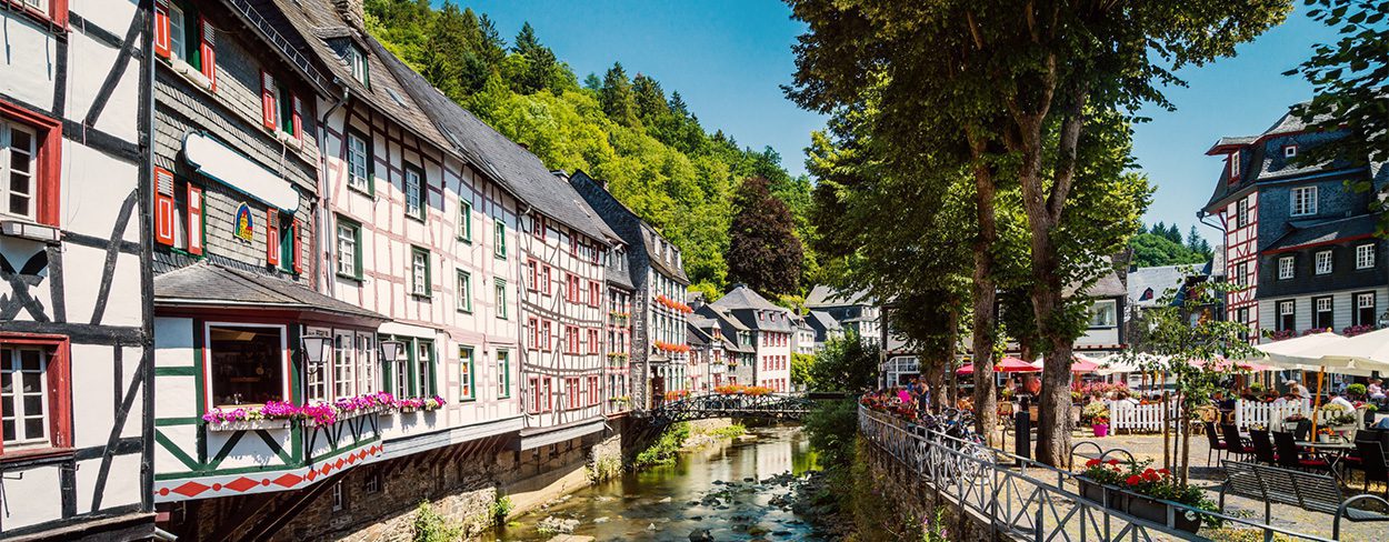 Monschau: alle Sehenswürdigkeiten, Informationen & (Übernachtungs-)Tipps!