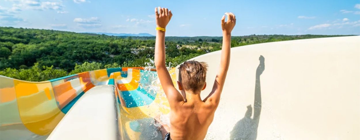 Campingplätze in Frankreich mit Rutschen und Wasserpark: das sind die 10 besten!