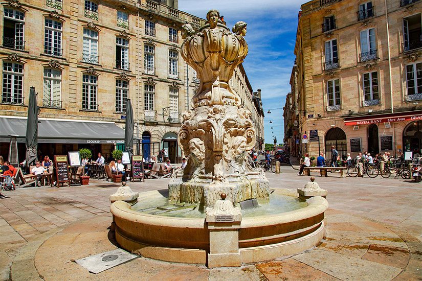 Place du Parlement in Bordeaux