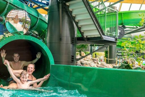 Ferienparks mit einem subtropischen Pool in den Niederlanden