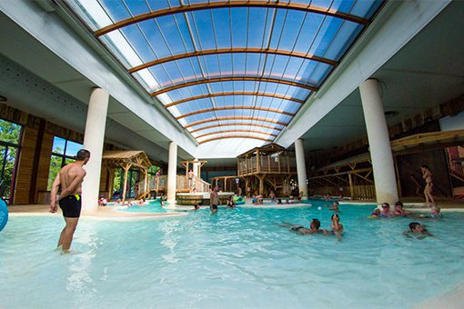 Camping Aluna Vacances Hallenbad
