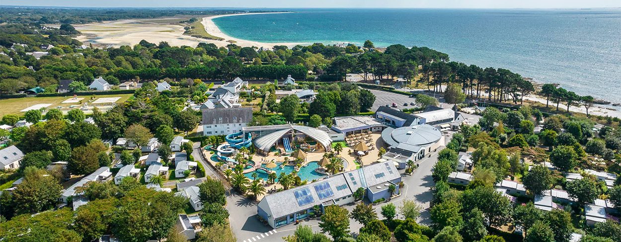 5x kinderfreundliche Campingplätze in der Bretagne mit Pools und Rutschen (auch am Meer)!