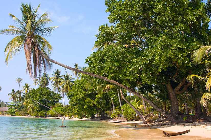 Schwingen über dem Wasser auf Koh Mak